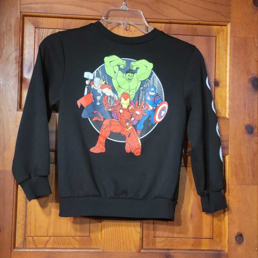Marvel Sz8 black sweatshirt With Avengers characters